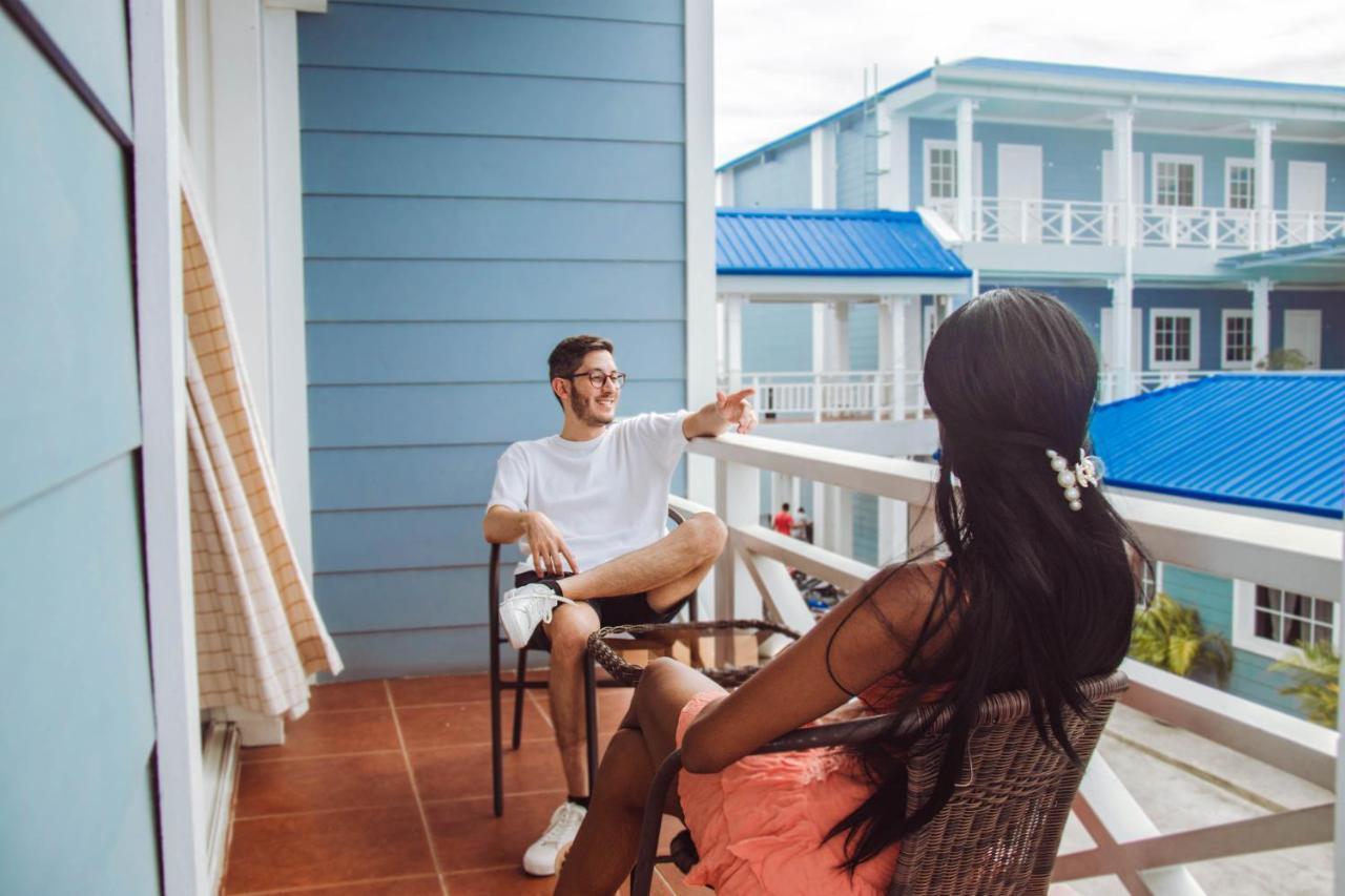 Hotel Casona Del Lago Flores Dış mekan fotoğraf
