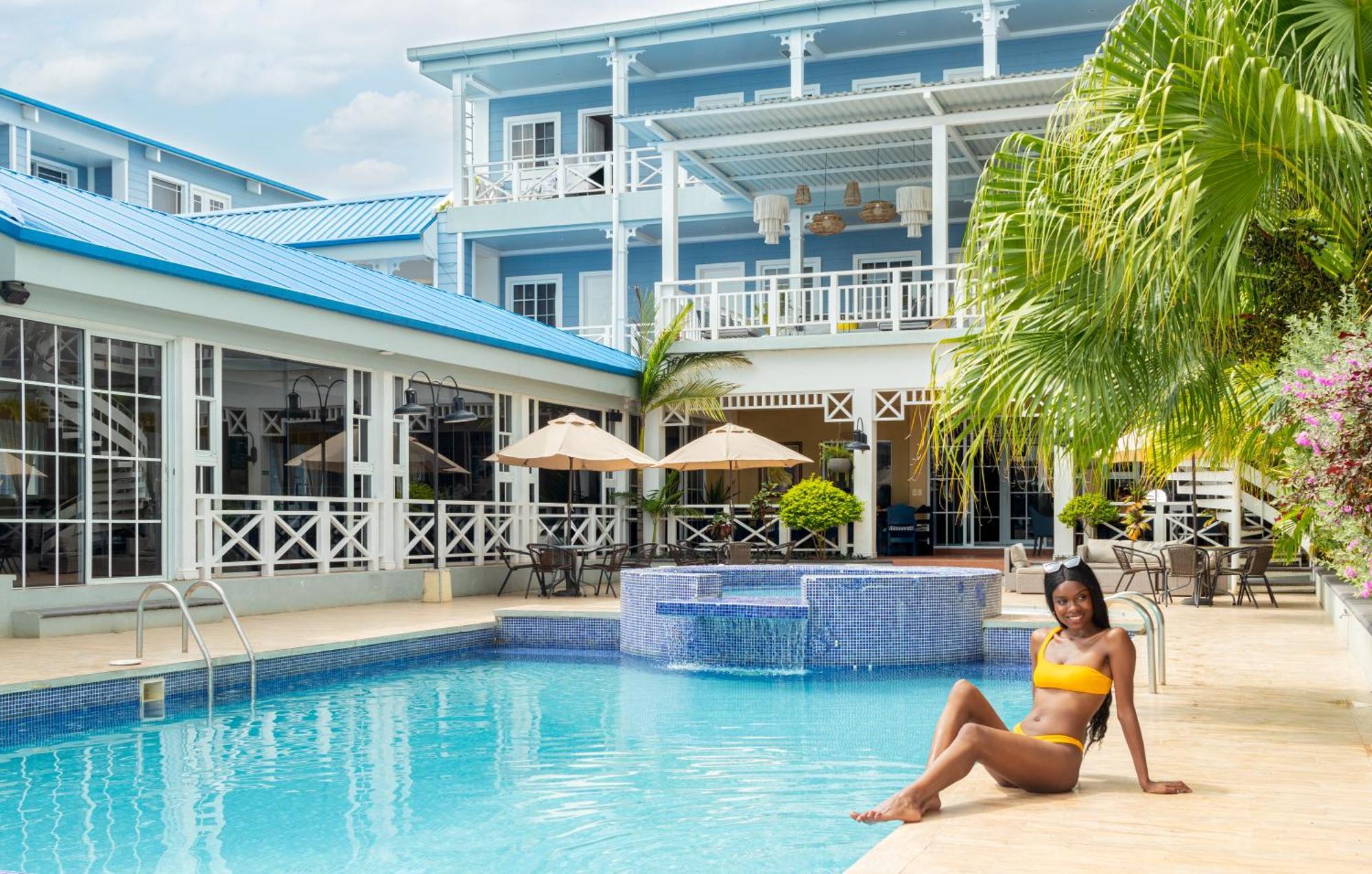 Hotel Casona Del Lago Flores Dış mekan fotoğraf