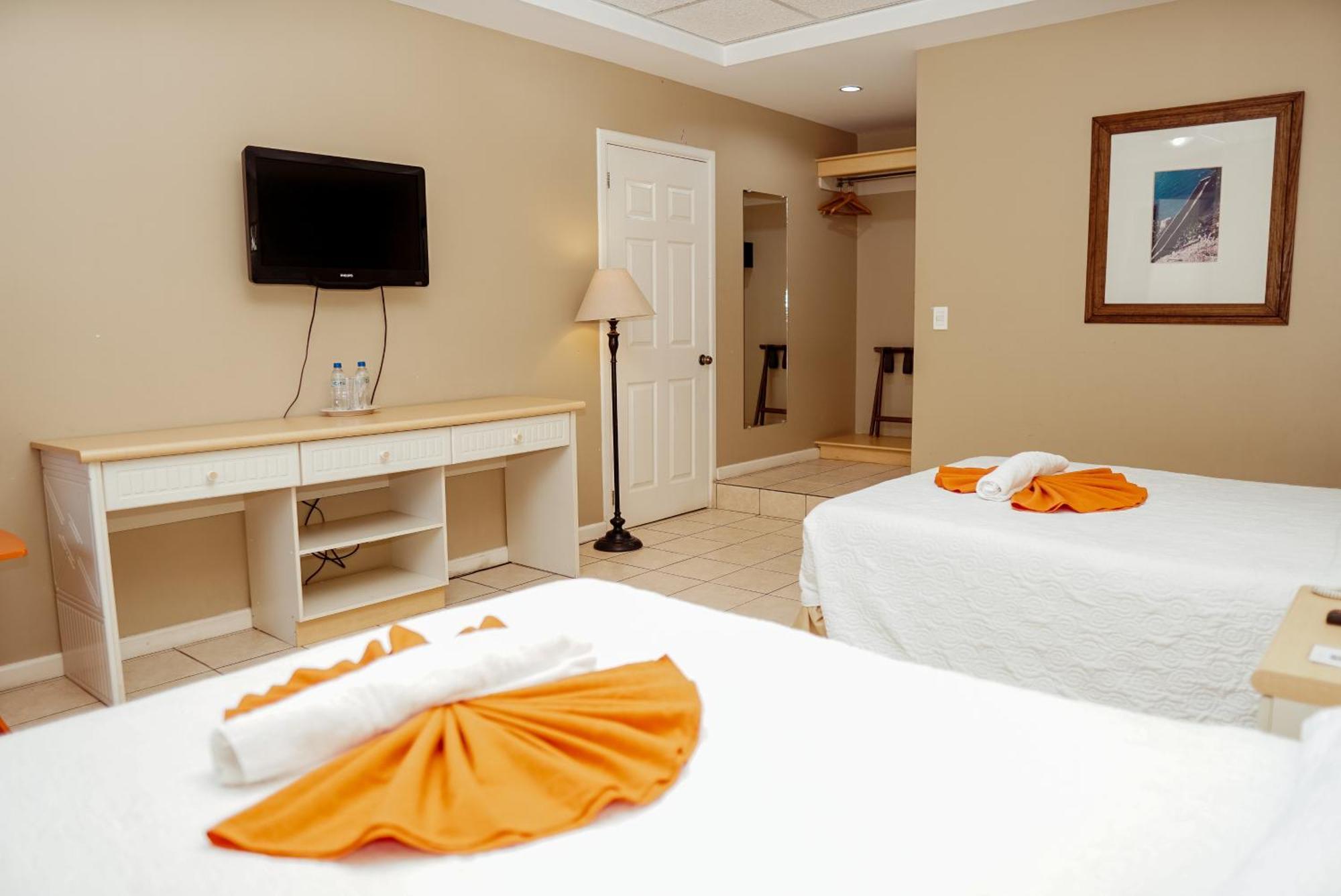 Hotel Casona Del Lago Flores Dış mekan fotoğraf